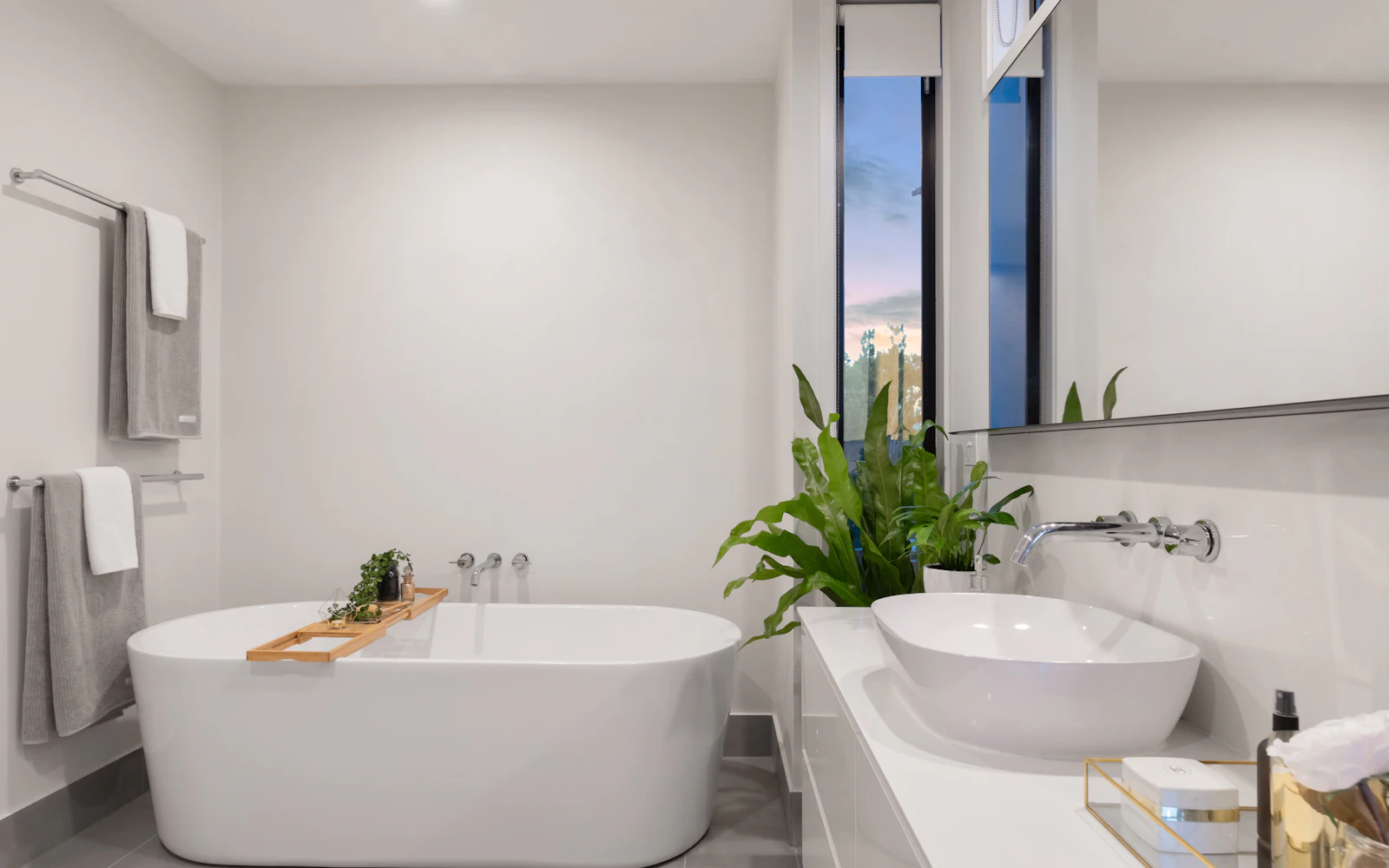 Alicatado nuevo de baño en Bilbao con azulejos de gres
